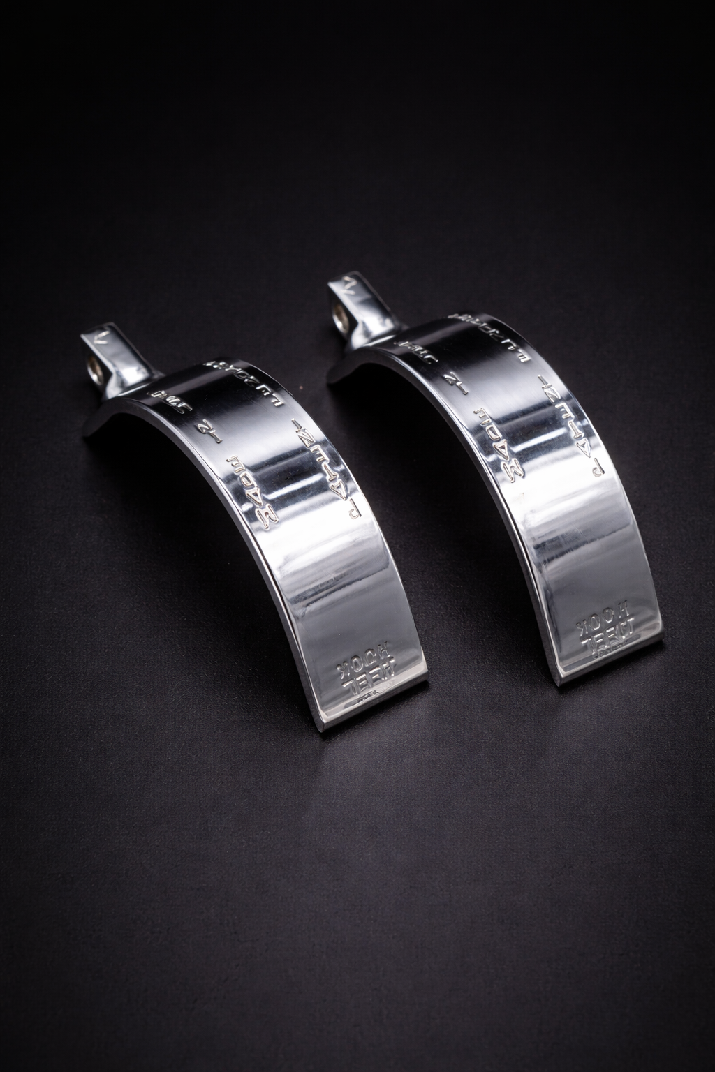 HeelHook™ Chrome | Highway Touring Pegs